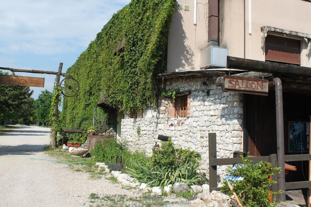 Agriturismo Al Ranch Castello d'Aviano Exterior photo